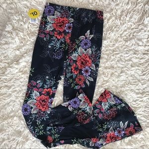 FOREVER21 FLORAL PANTS